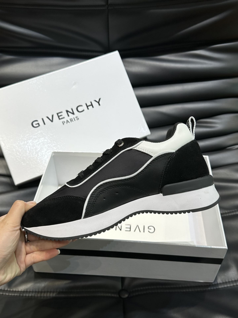 Givenchy Sneakers